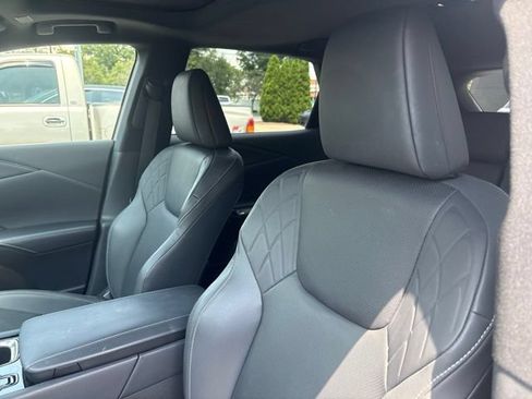 Used 2024 Lexus RX 350 FWD w/ Technology Package image 2