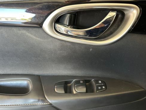 Used 2019 Nissan Sentra SV FWD image 15