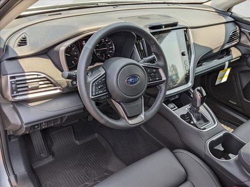 Used 2025 Subaru Legacy Limited AWD/4WD image 3