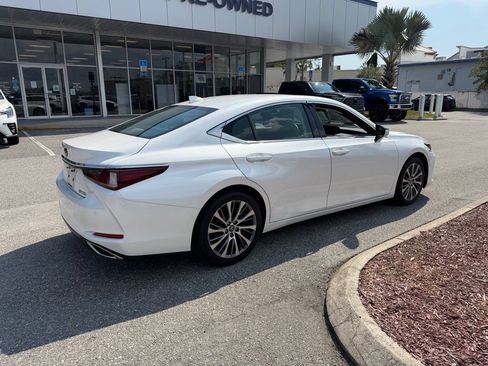 Used 2020 Lexus ES 350 w/ Premium Package FWD image 3
