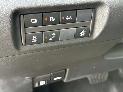Used 2025 Nissan Kicks Play S FWD image 32