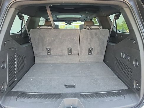 Used 2024 GMC Yukon XL SLT w/ SLT Luxury Package AWD/4WD image 30