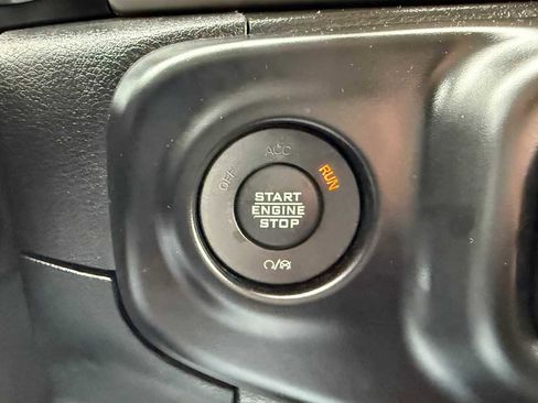 Used 2020 Jeep Wrangler Unlimited Sport AWD/4WD image 19
