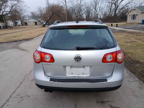 Used 2007 Volkswagen Passat 2.0T image 7