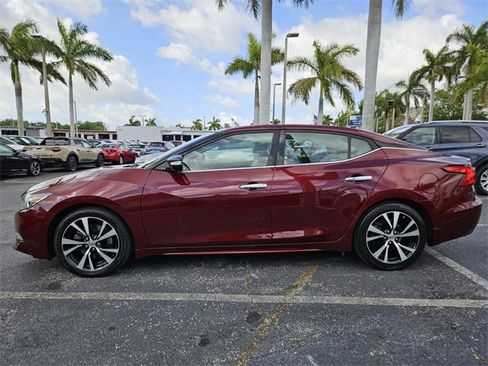 Used 2018 Nissan Maxima Platinum image 3