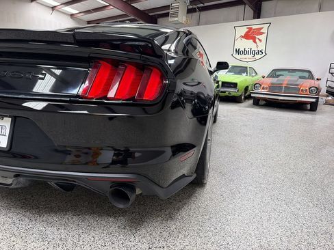 Used 2015 Ford Mustang GT Premium RWD image 16