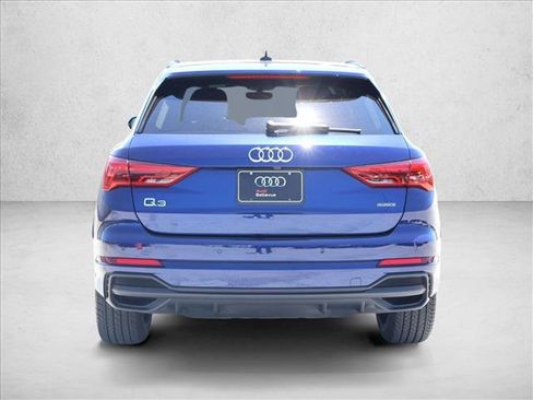 Used 2023 Audi Q3 2.0T Premium Plus w/ Premium Plus Package AWD/4WD image 8