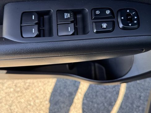 Used 2016 Kia Soul image 16