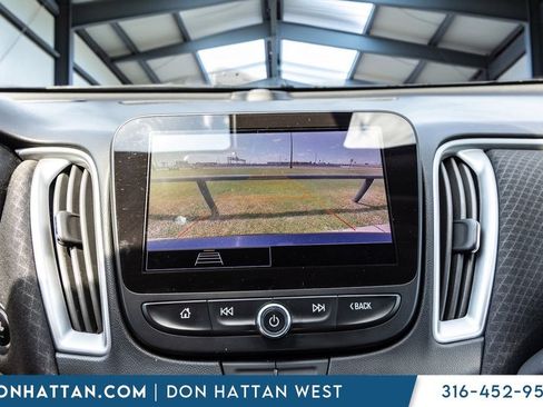 Used 2023 Chevrolet Malibu LT FWD image 10
