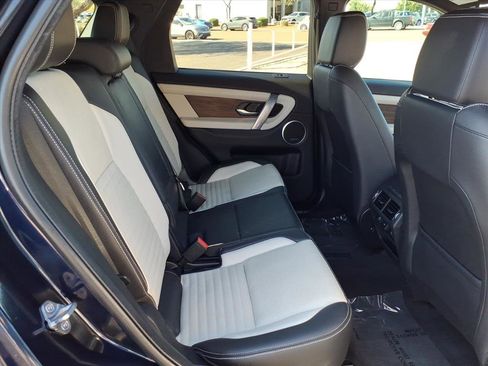 Used 2023 Land Rover Discovery Sport SE R-Dynamic image 13