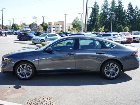 Used 2024 Honda Accord EX image 8