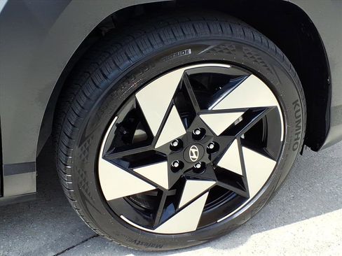 Used 2026 Hyundai Kona Limited image 15