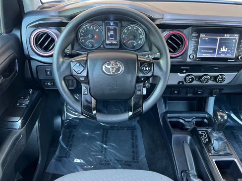 Used 2022 Toyota Tacoma SR RWD image 13