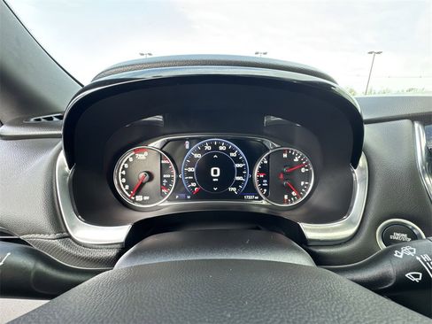 Used 2024 Chevrolet Traverse Premier image 15