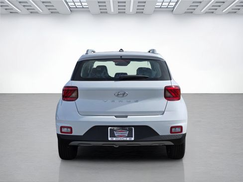 New 2026 Hyundai Venue SEL FWD image 5