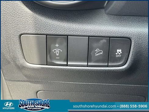 Certified 2023 Hyundai Kona SEL AWD/4WD image 23