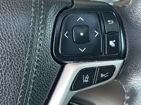 Certified 2018 Toyota Sienna XLE w/ XLE Navigation Package FWD image 30