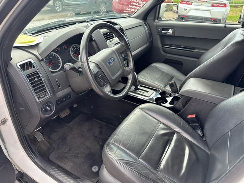 Used 2011 Ford Escape Limited w/ 302A Rapid Spec Order Code AWD/4WD image 9