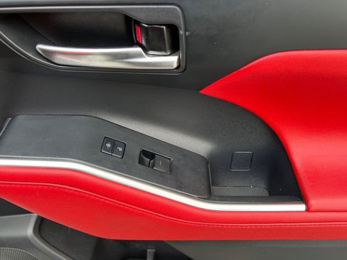 Used 2021 Toyota Highlander XSE image 22