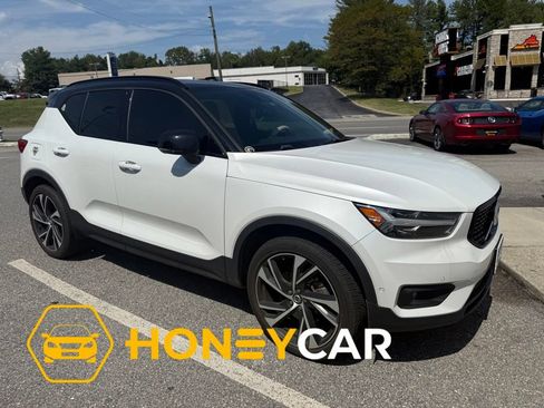 Used 2019 Volvo XC40 T5 R-Design AWD/4WD image 1