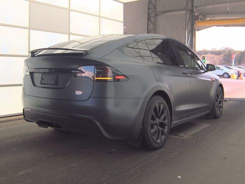 Used 2023 Tesla Model X Plaid image 6