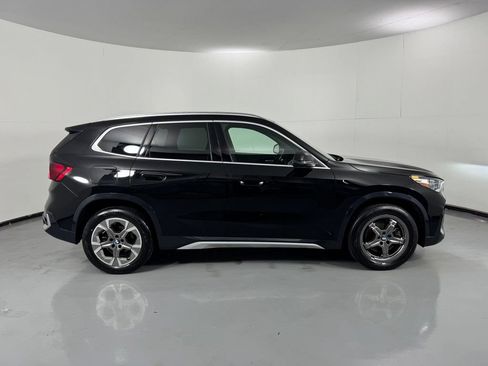 Used 2025 BMW X1 xDrive28i AWD/4WD image 3