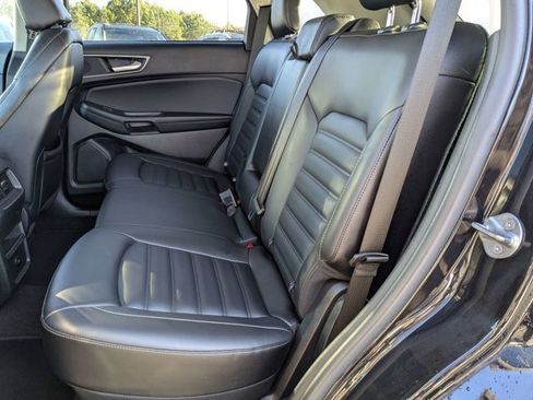 Used 2024 Ford Edge SEL image 16