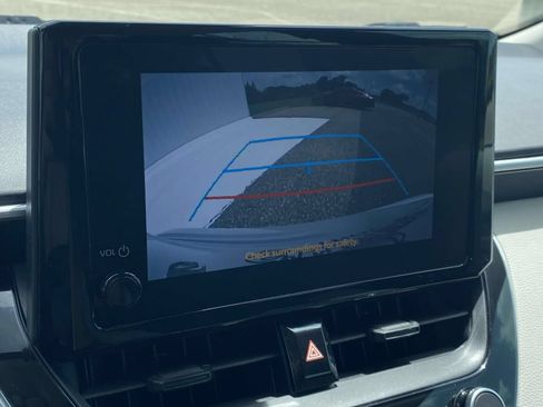 Used 2024 Toyota Corolla LE FWD image 21