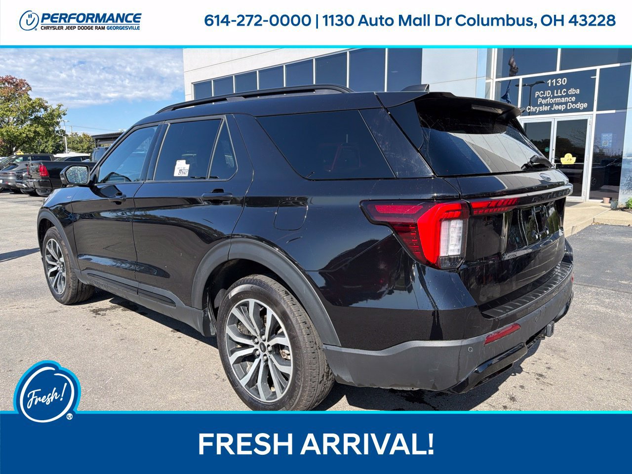 Used 2025 Ford Explorer ST-Line AWD/4WD image 7