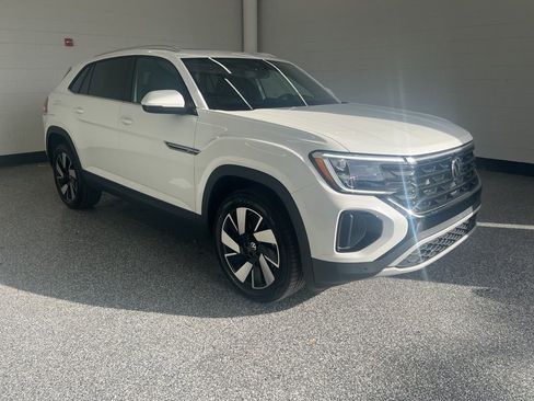 New 2026 Volkswagen Atlas Cross Sport SE AWD/4WD image 9