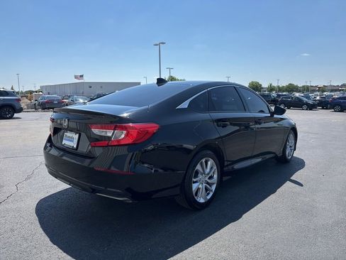 Used 2018 Honda Accord LX image 6