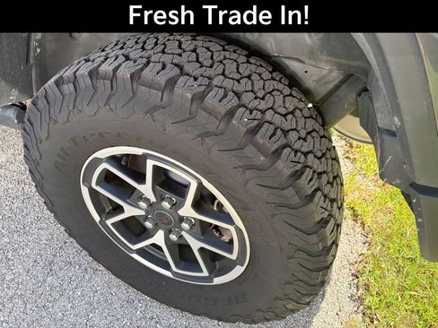 Used 2025 Jeep Wrangler Unlimited Rubicon w/ Safety Group AWD/4WD image 6