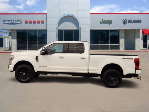 Used 2021 Ford F250 Platinum w/ Tremor Off-Road Package image 3