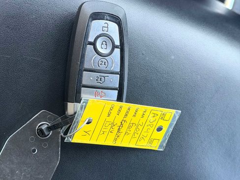 Used 2021 Ford Expedition Platinum image 33