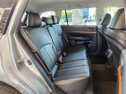 Used 2013 Subaru Outback 3.6R Limited image 6