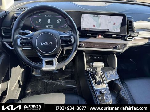 Used 2024 Kia Sportage EX image 8