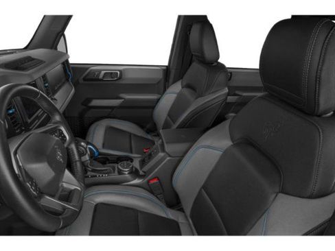 Used 2022 Ford Bronco Black Diamond AWD/4WD image 9