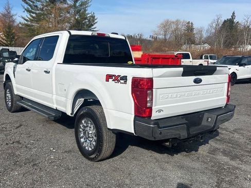 Used 2022 Ford F250 XLT w/ XLT Premium Package image 3