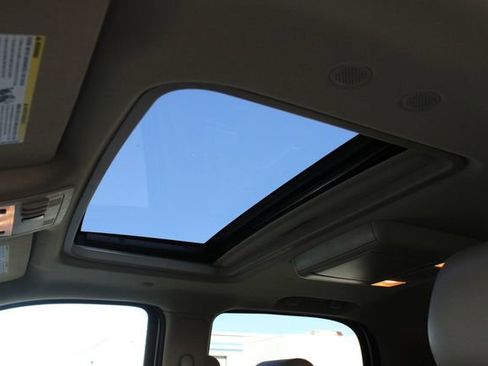 Used 2013 Cadillac Escalade Premium image 5