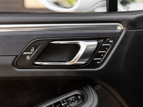 Certified 2024 Porsche Macan GTS AWD/4WD image 22