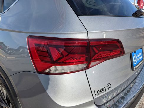 Certified 2022 Volkswagen Taos SE image 12