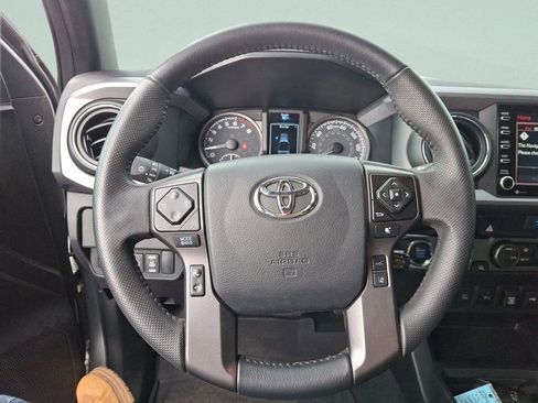 Used 2023 Toyota Tacoma TRD Off-Road w/ Technology Package image 21