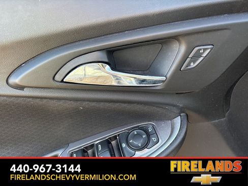 Used 2017 Chevrolet Malibu LS image 10