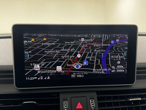 Used 2018 Audi Q5 2.0T Premium Plus w/ Premium Plus Package image 18