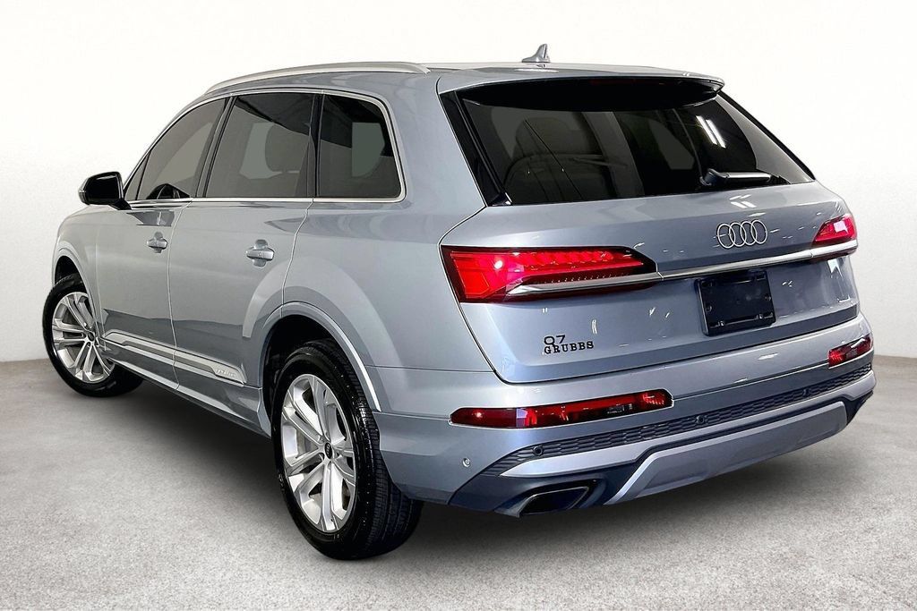 Used 2025 Audi Q7 3.0T Premium Plus AWD/4WD image 14