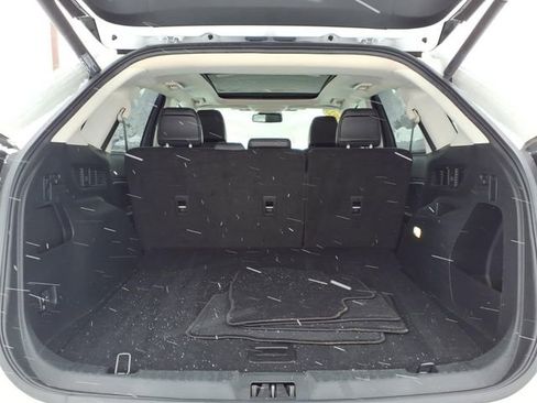 Certified 2022 Ford Edge SEL w/ Convenience Package image 9