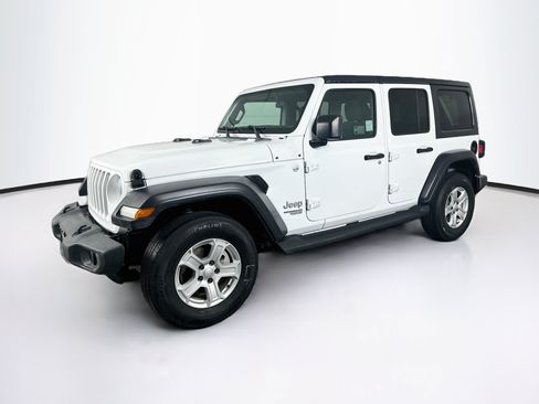 Used 2019 Jeep Wrangler Unlimited Sport S AWD/4WD image 3