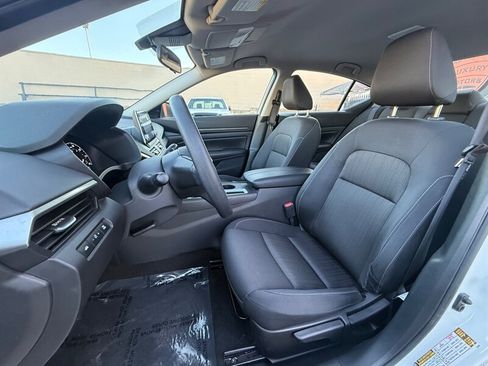 Used 2025 Nissan Altima 2.5 S FWD image 20
