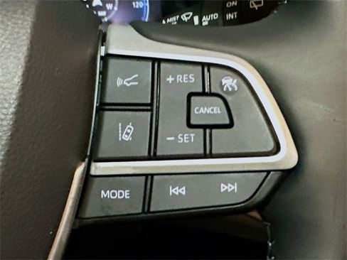 New 2026 Toyota Highlander Platinum image 29