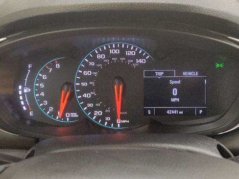 Used 2022 Chevrolet Trax LT w/ LT Convenience Package AWD/4WD image 23